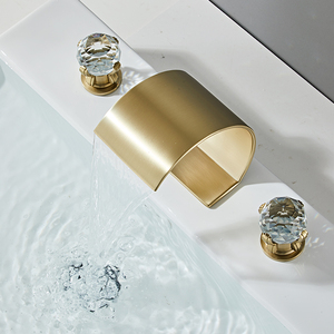 Luxe gepolijste messing badkamerkraan met watervaltuitloop, enkelgats, breed model, wastafelkraan, keramische klep, kristallen knoppen - Product Image 5