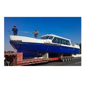 Grand bateau de passager en fibre de verre de 17m, bateau de couleur verte, pour le transport de la mer