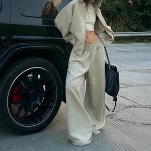 ชุดเซ็ทลำลองแฟชั่นคุณภาพสูงขายดี เสื้อฮู้ดแขนยาวและกางเกงขายาวสองชิ้น ชุดกีฬาสำหรับผู้หญิง - Product Image 1