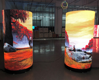 Panneau d'affichage LED incurvé flexible à 360 degrés, personnalisable, affiche numérique OEM avec CMS basé sur le cloud, indice de protection IP65, garantie de 3 ans