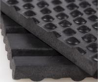Tapis en caoutchouc rainuré pour vaches et chevaux, découpé et moulé sur mesure