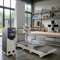 Machine de gravure CNC verticale 5 axes à châssis solide pour usinage précis de sculptures complexes et d'œuvres d'art à contours détaillés