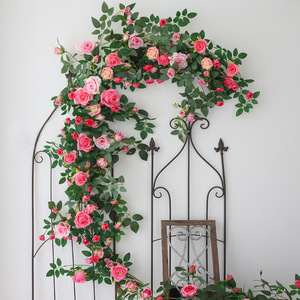 Commercio all'ingrosso di alta qualità 1.9M muro di seta <span class=keywords><strong>giardino</strong></span> di casa rosa rosa bianca rampicante rosa fiori artificiali per la decorazione di nozze - Product Image 1