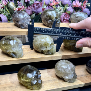 Calaveras curativas de cristal natural al por mayor calaveras de cuarzo citrino ahumado talladas a mano de 2 pulgadas para decoraciones - Product Image 3