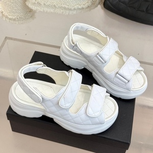 2026 Designer Brand Luxury Beach Slides Summer Spring Black Flat Sandals for <b>Women</b> Wholesale Fashion Ladies Slippers - Product Image 2