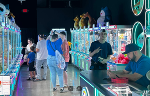 Boutique de jeux de griffes 226 ㎡   Simulateur de jeu de grue électrique pour poupées, machine de divertissement avec musique et éclairage pour parcs à thème - Product Image 4