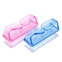 Cepillo de Plástico en Forma de Cuerno para Exfoliar Uñas, con Cerdas de Nylon, Diseño Profesional, Duradero, Reutilizable, Herramienta de Limpieza para Manicura y Uso Personal