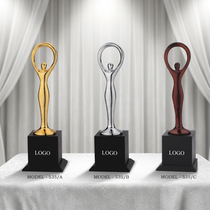 Trophée en cristal pour femmes/dames, gravure UV, impression professionnelle, récompenses annuelles d'entreprise, reconnaissance de l'excellence et de la leadership des employés - Product Image 1