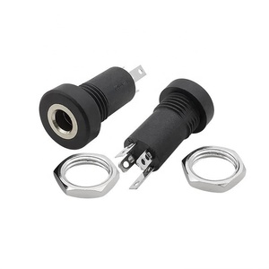 Conector de Panel de Audio y Video Estéreo de 3.5 mm con Montaje en Panel y Conector de Corriente Continua - Product Image 4