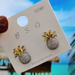 ต่างหูแบบติดหูรูปใบโคลเวอร์สี่แฉก Bsq เงินแท้ 925 ดีไซน์เกาหลี ใส่ได้ทุกวัน - Product Image 4