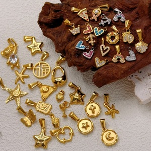 Op maat gemaakte groothandel 18k verguld DIY sieraden bedel, delicaat modieus vlinder hart pizza hanger bedels voor het maken van sieraden - Product Image 6