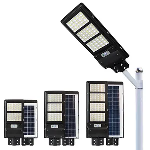 Intelligente Luce Della Strada PIR del Sensore di Movimento di CE ROHS HA CONDOTTO LA Luce di Via Solare All in one 80w 120w 160w con integrato batterie al litio