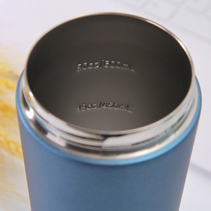 Garrafa <span class=keywords><strong>Shaker</strong></span> de Aço Inoxidável OEM 600ml/750ml para Academia, Isolada a Vácuo com Isolamento Térmico de 12-24h, Formato Ergonômico e Mixer - Product Image 3