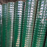 Grillage soudé en PVC vert clair de calibre 10, à mailles carrées, pour extérieur, personnalisable en rouleau