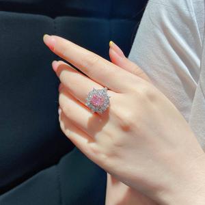 プロヴァンス ジュエリー 1カラット ファンシーピンク 天然 ダイヤモンド ラウンド ラディアントカット リング クラシック スタイル ラグジュアリー ジュエリー - Product Image 2