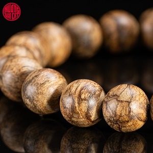 Natural Vietnamese Agarwood Bracelet 10mm Flower Grain Beads, Aged Oil-Rich <b>Wood</b>, Beautiful Fragrant Jewelry - Product Image 3