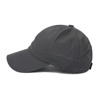 Casquette de baseball sportive personnalisée pour femmes système de queue de cheval casquette d'aération découpée au laser pour la course à pied légère