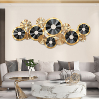 Cadre floral artisanal en fer doré sculpté, art mural, décoration en métal, article pour la maison