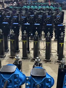 2024Hot satış fabrika kaynağı yarı römork iniş için yüksek kaliteli iniş takımı arazi bacak römork krikosu - Product Image 3