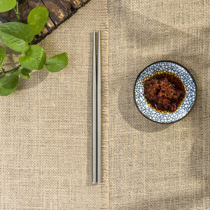 Palillos Redondos de Titanio de Primera Calidad, Diseño Moderno y Minimalista, Resistentes a la Corrosión, Reutilizables, para Acampar y Uso Diario - Product Image 4