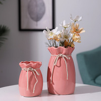 Vente en gros de nouveaux vases créatifs en céramique à fleurs nordiques personnalisés, simples et modernes, ensemble de vases en porcelaine pour le salon et la décoration de table