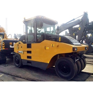Compacteur routier chinois XP263S de 2360 mm de largeur de compactage avec système de gonflage centralisé des pneus - Product Image 1