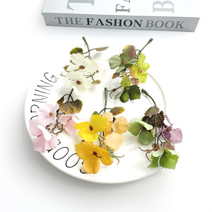 Bouquets de fleurs artificielles en feuilles de vigne colorées pour l'automne, 10 cm, pour épingles à cheveux DIY, accessoires capillaires, accessoires de photographie de mariage - Product Image 3