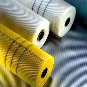 Tissu en fibre de verre AR haute résistance à la traction, résistant aux alcalis, 4x4mm 5x5mm, pour isolation murale et plâtrage - Product Image 1