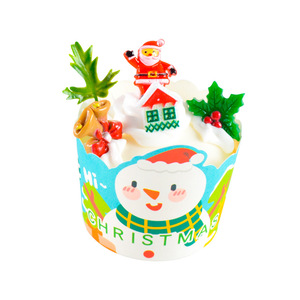 Imán de nevera 3D de PU con diseño de magdalena navideña, muñeco de nieve, Papá Noel y hojas de ajenjo - Product Image 5