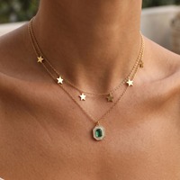 Collier à double couche élégant et chic avec pendentif étoile dorée et zircon vert, bijou de cou gracieux pour femme TGXL15311