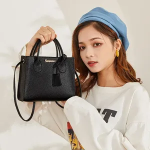 Bolso Pequeño de Mujer con Patrón de Lichi, Elegante y Moderno, de Hombro, con Cierre de Cremallera, Nueva Tendencia de Moda, Poliéster - Product Image 2