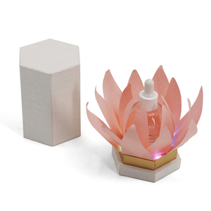 Boîte cadeau rigide hexagonale de luxe avec éclairage LED, design <span class=keywords><strong>lotus</strong></span> rose, pour l'emballage d'huiles essentielles et de parfums - Product Image 1
