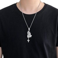BESDZ0515 Collier en laiton avec pendentif croix hip-hop européen et américain, mains jointes en prière, chaîne en corde rétro à la mode
