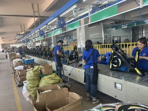 Vélo d'exercice de gym à <span class=keywords><strong>prix</strong></span> abordable, équipement sportif, vélo de fitness d'intérieur, mini vélo de spinning avec volant d'inertie et siège anti-transpiration - Product Image 4