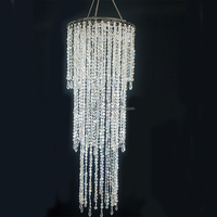Lustres ronds en perles de cristal acrylique de plafond en métal argenté de luxe rideaux suspendus pour les décorations de scène de fête de mariage