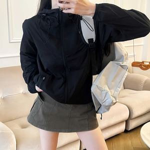 Veste de randonnée en plein air coupe-vent et imperméable pour femmes Vêtements de protection solaire à la mode pour haut de loisirs - Product Image 2