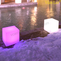 Tavoli da Giardino Rettangolari con Illuminazione LED, Mobili da Esterno a Forma di Cubo