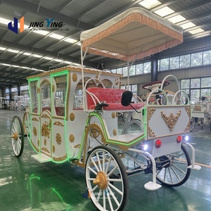Unique Royal Carriage Rentals: personnalisez votre transport de mariage pour une touche magique - Product Image 3