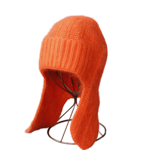 Gorro de Invierno Tejido con Orejeras, Color Naranja Sólido, Gorro Peruano de Punto con Orejeras - Product Image 1