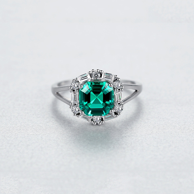 925 Sterling Silver Green Zircon Cushion Cut Halo Ring Sparkling Cubic Zirconia Engagement Wedding Jewelry for Women