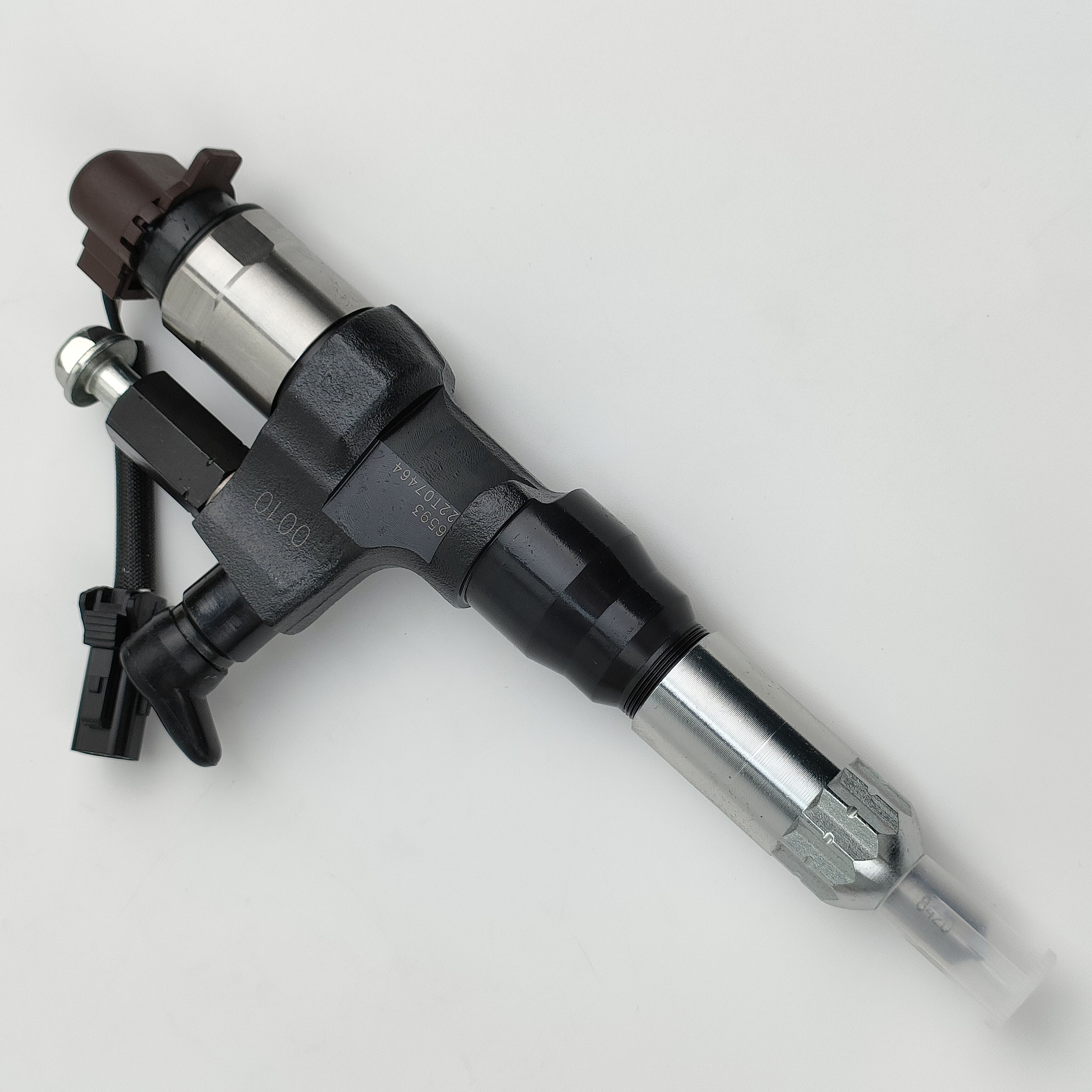 High Quality Diesel Fuel Injector 095000-6593 Common Rail Injector  23670-E0010 With Nozzle DLLA155P842 For HINO