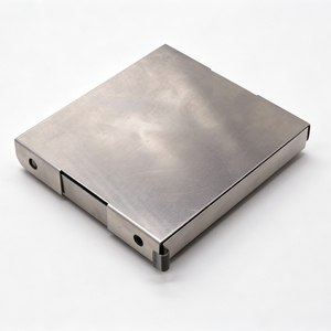 Fabrication sur mesure de pièces en tôle : support de couvercle de boîte de tamponnage, assemblage de pièces pliées de précision en aluminium et acier inoxydable - Product Image 3