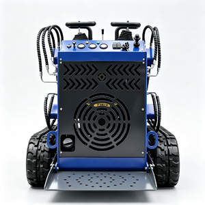 Mini-chargeuse sur chenilles 800T tout-terrain polyvalente - Product Image 6
