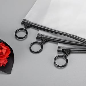 Bolsas de plástico recicladas con diseño personalizado, esmeriladas, con cierre de cremallera y anillo de tracción de PE, para envío de ropa interior y calcetines. - Product Image 2