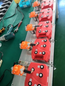 Controlador de Motor AC Fabricado en China OEM 1232SER 5422, Controlador de Vehículo 48V 400A - Product Image 5