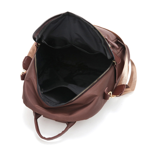 Vente en gros de sacs à dos noirs avec logo personnalisé pour dames sac à dos scolaire de loisirs de rue pour femmes avec design de mode pour l'été - Product Image 6