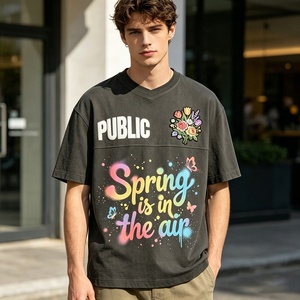 T-shirt Homme Col V Ample Personnalisé de Luxe Streetwear OEM de Haute Qualité avec Impression Gonflée, Écusson Brodé et Motif Dessiné à la Main - Product Image 3