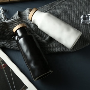 Bouteille <span class=keywords><strong>d</strong></span>'huile de <span class=keywords><strong>vinaigre</strong></span> pot <span class=keywords><strong>d</strong></span>'assaisonnement, vaisselle de cuisine nordique, pot à huile en céramique créative bouteille <span class=keywords><strong>d</strong></span>'huile de <span class=keywords><strong>vinaigre</strong></span>, bouteille <span class=keywords><strong>d</strong></span>'assaisonnement 1 pièce - Product Image 2