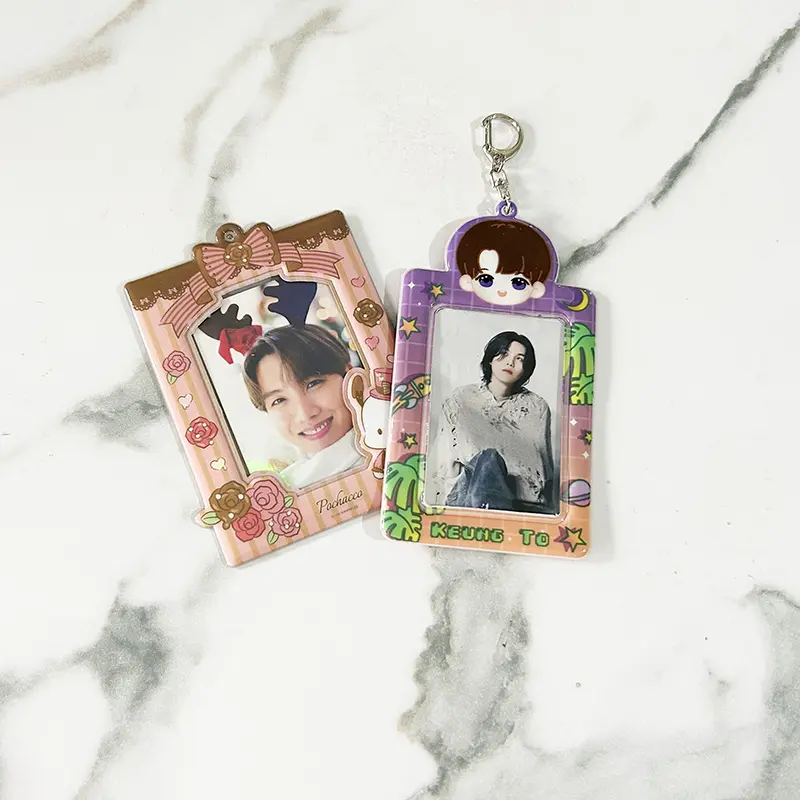 עיצוב לוגו מותאם אישית מחזיק דרכון פלסטיק אקריליק חמוד ריק PVC מחזיק מפתחות Kpop אלבומים לאסוף מחזיקי כרטיסי צילום
