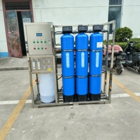 Système d'osmose inverse conteneurisé 500 LPH avec réservoir de prétraitement à 3 étapes pour installation mobile de traitement d'eau d'urgence